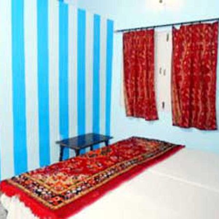 Elvis Guest House Varanasi Exterior photo